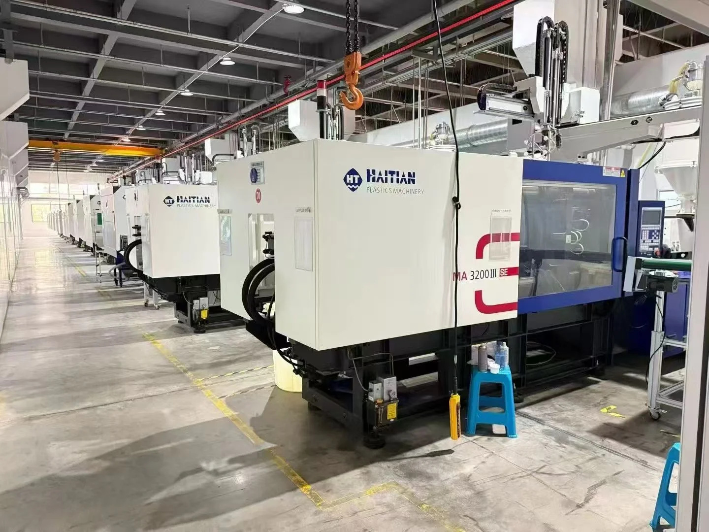 Máquina de inyección de fábrica de 700 toneladas: lo que los compradores deben saber. Máquina de inyección de fábrica de 700 toneladas: lo que los compradores deben saber.