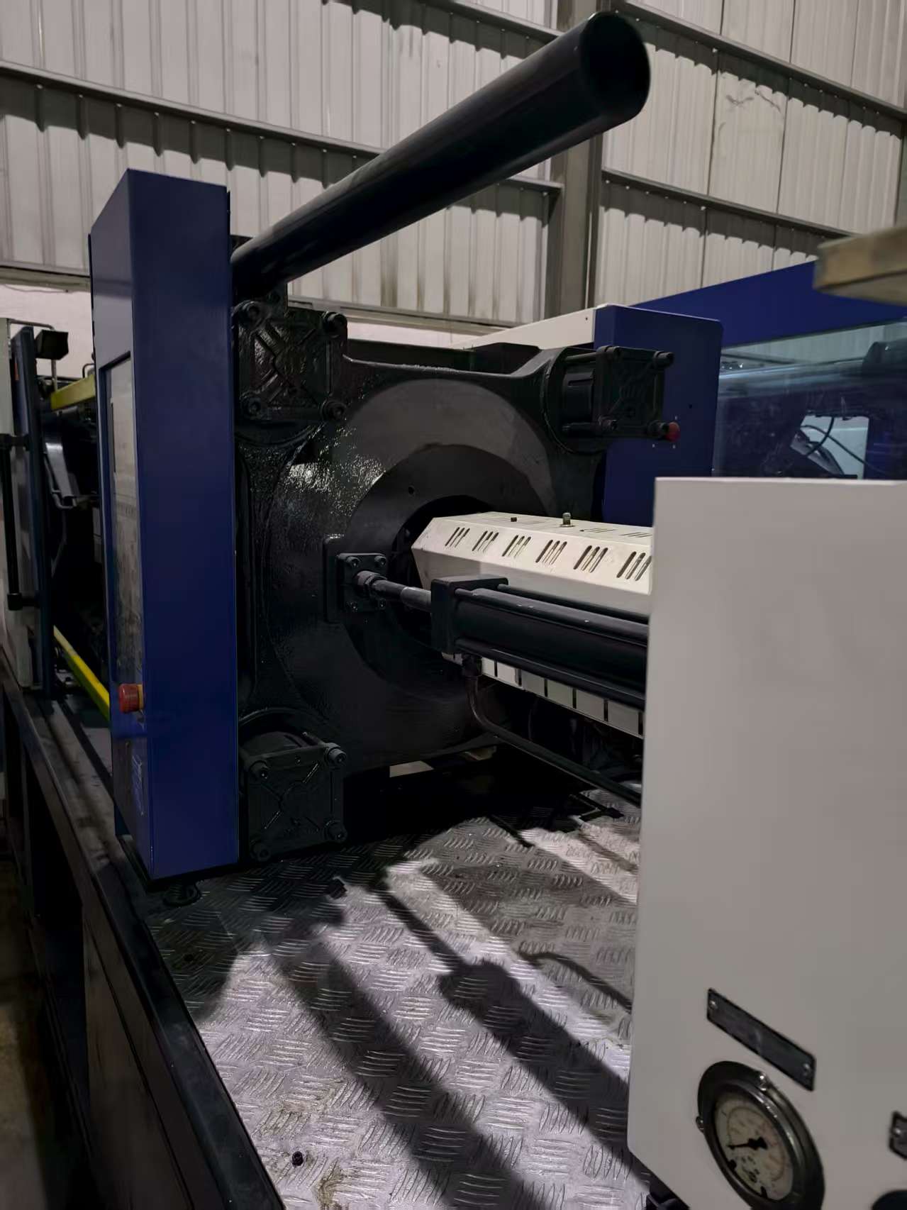 Precision Engineering in Conventional Machines: Geepow 1000T3 & Haitian MA2500 III SE