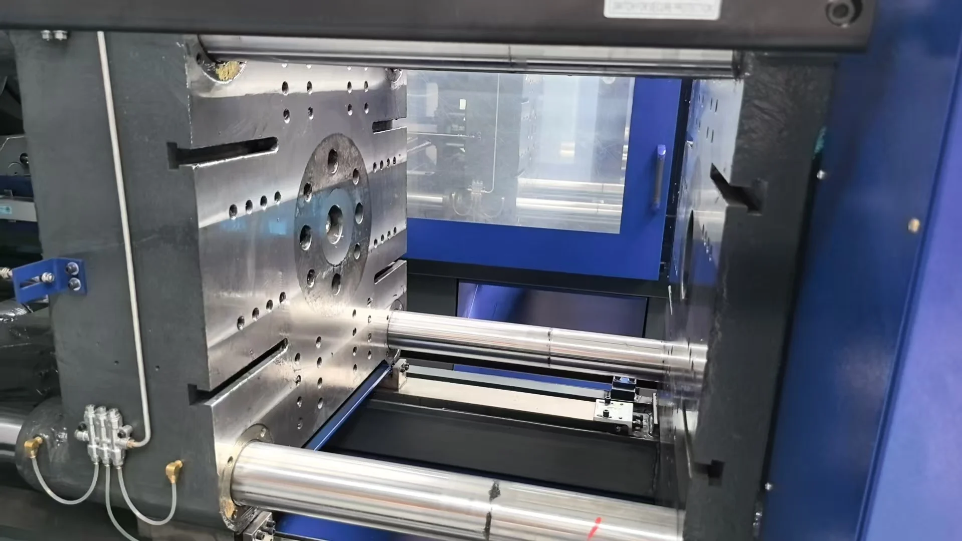 Conventional Machine: Revolutionizing Plastic Production